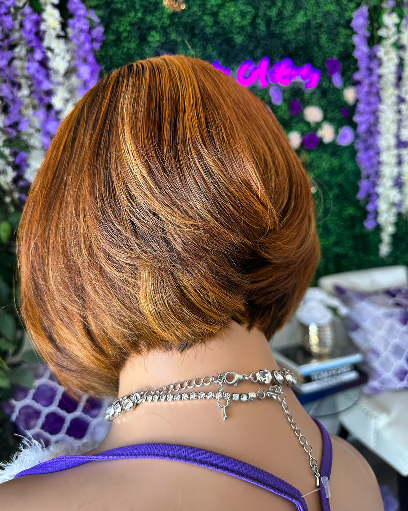 The "Honey Gold Bob" Wig